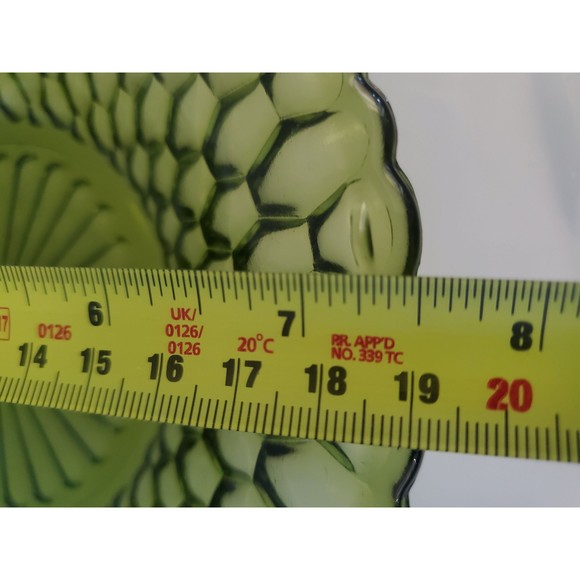 Vintage  Green honeycomb Indiana glass two handled relish dish - Picture 6 of 7